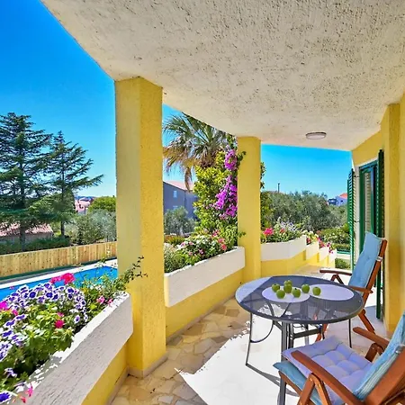 Oscar Apartments With Shared Pool וילה *