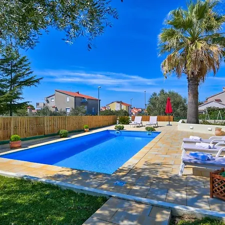Villa Oscar, Zadar